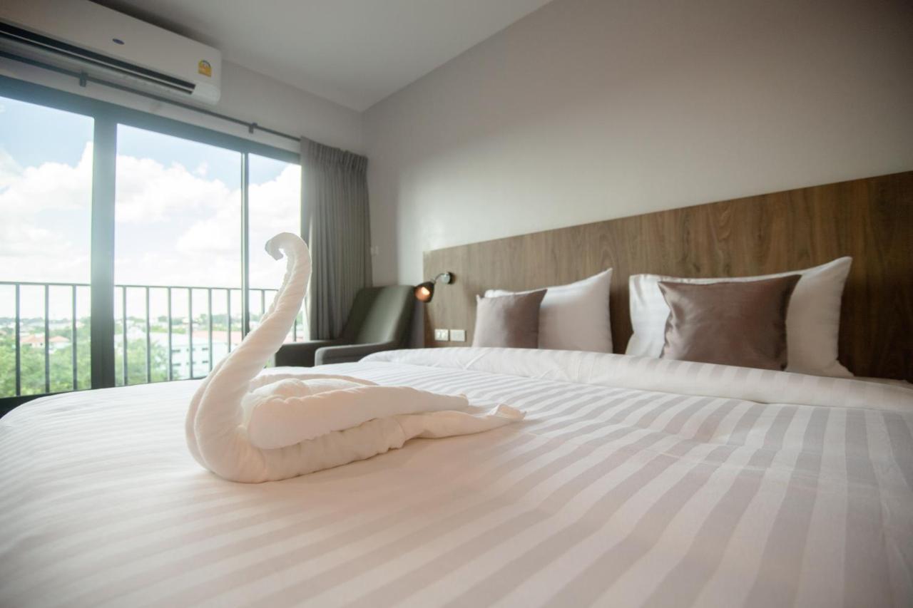 Nakara Hotel, Ubon Ratchathani Dış mekan fotoğraf