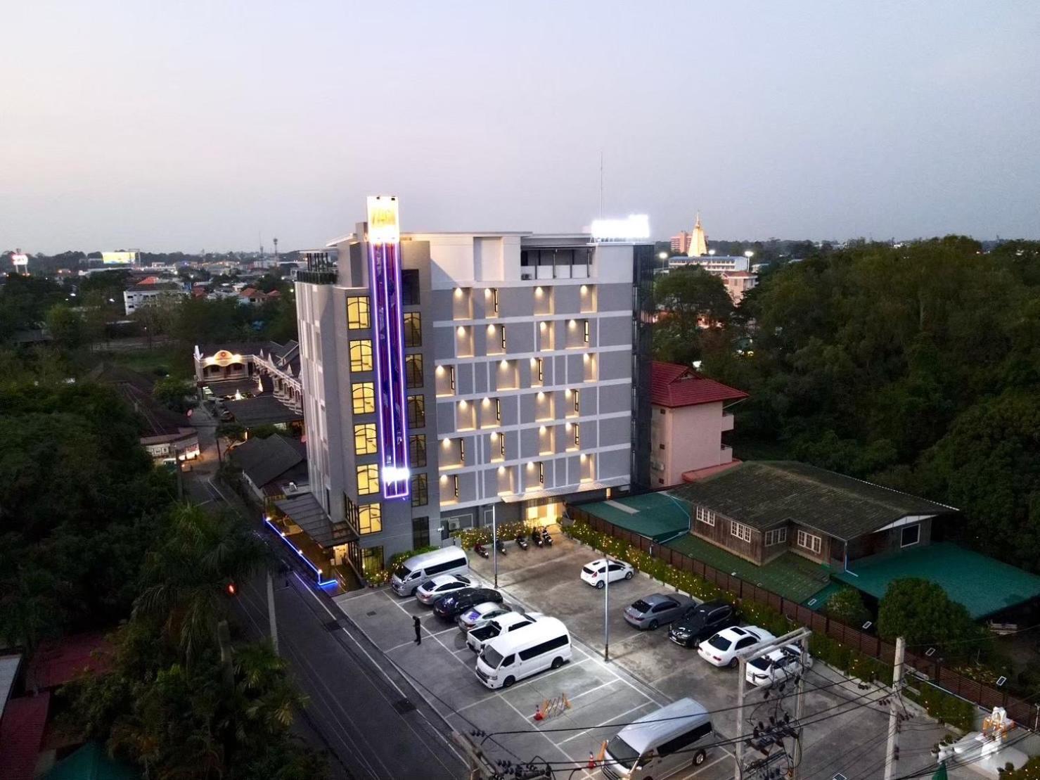 Nakara Hotel, Ubon Ratchathani Dış mekan fotoğraf