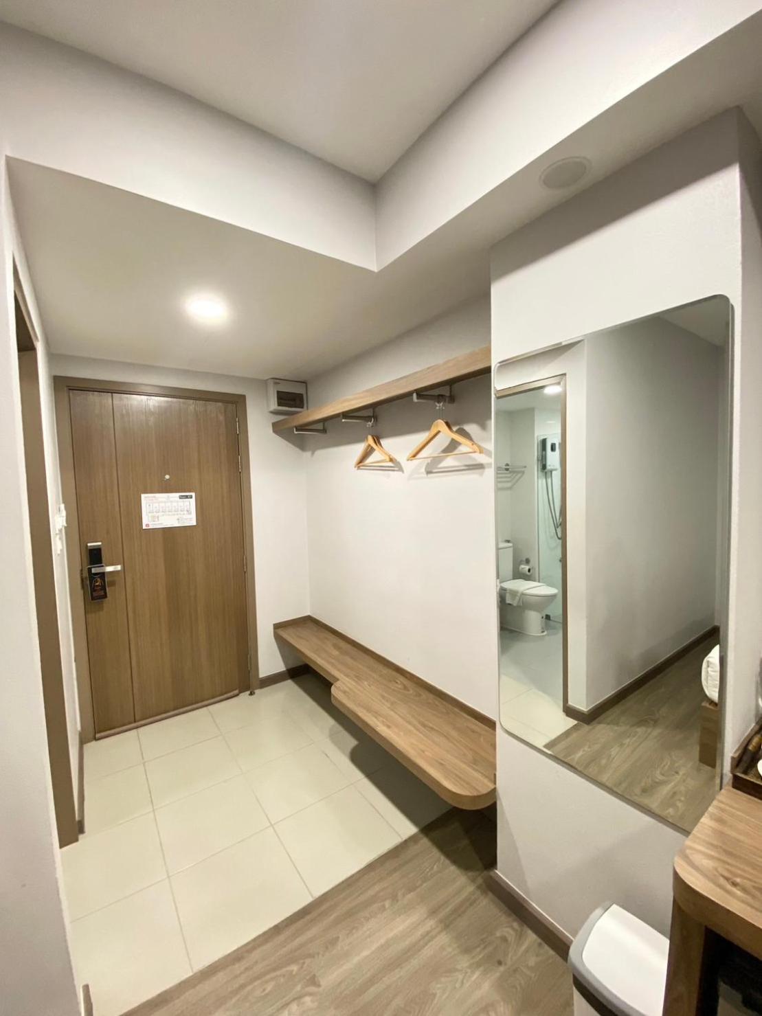 Nakara Hotel, Ubon Ratchathani Dış mekan fotoğraf