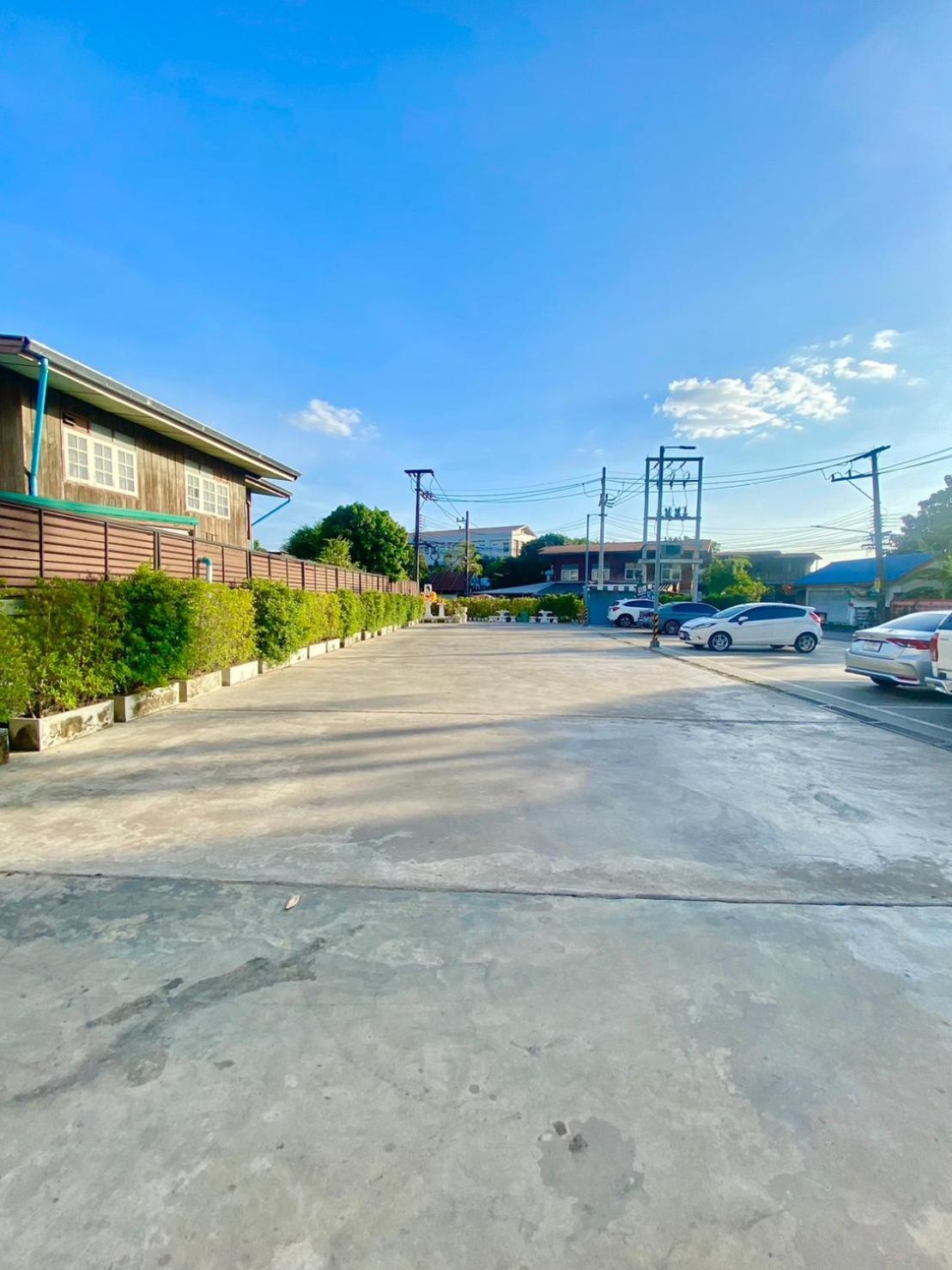 Nakara Hotel, Ubon Ratchathani Dış mekan fotoğraf
